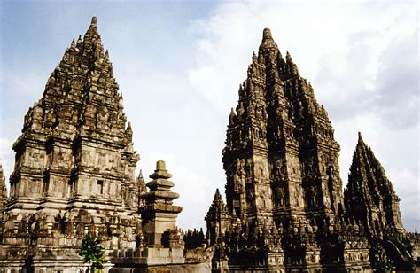 Prambanan or rara jonggrang (javanese: xCHIMPUNGx: Mitos Candi Prambanan beserta foto menarik