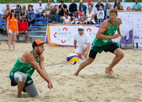 Similar to indoor volleyball, the objective of the game is to send the ball over the net and to ground it on the opponent's side of the court. Siatkówka plażowa wygrała z deszczem! - Zaspa24.PL