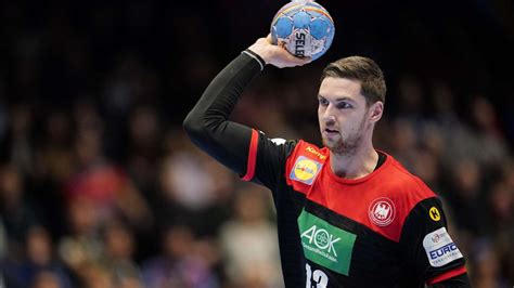 Allerdings zeigen die ard und das zdf nicht alle 51 spiele der em. Handball-EM 2020: Deutschland vs. Lettland heute live im ...