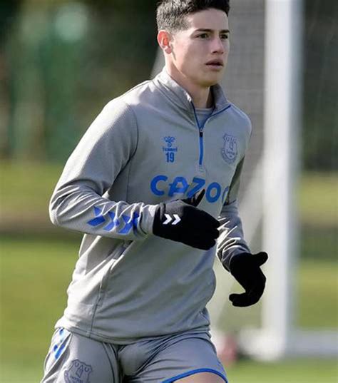 Yesterday, i reported that saudi professional league side al hilal had never been a serious option for pereira, unless west brom significantly reduced their. James Rodriguez big bulge during training