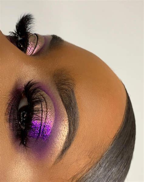From subtle daytime looks to dramatic, smoky evening styles—and everything in between—covergirl eyeshadow palettes and kits help you achieve and express your unique style. Make up for black women | Purple makeup looks, Purple eye makeup, Gold makeup looks