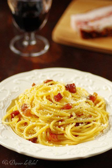 Chi ha detto che la carbonara si sposa solo con gli spaghetti? Les authentiques spaghetti alla carbonara (Trattoria) - Un ...