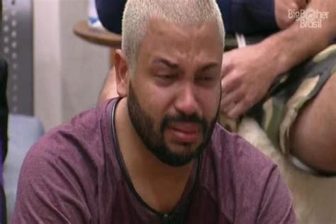 Gilberto e fiuk venceram a prova do anjo esta tarde na casa do bbb 21 (tv globo) em uma prova que exigia força e agilidade.os brothers realizaram a prova juntos e ganham r$ 10 mil. BBB 21: Projota lamenta não ganhar a prova do anjo: "Um ...