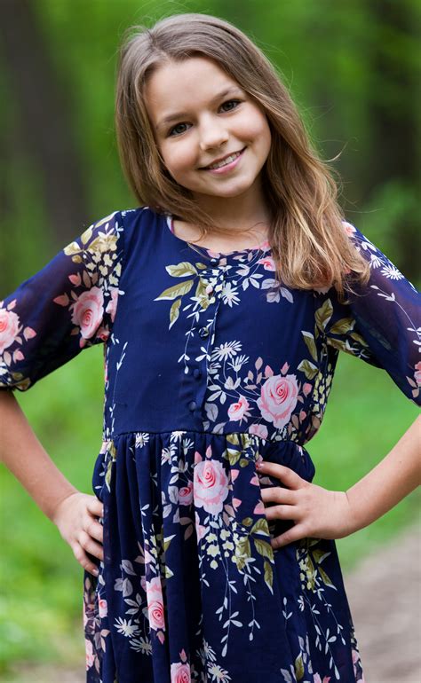 Only young teen girls (pages: Photo of a cute 12-year-old girl photographed in May 2015 ...