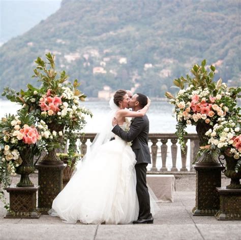 While chatting with e!'s own giuliana rancic at new york fashion week, teigen, who will be on tomorrow's episode of fashion police, teased with her beau, want to tell them the kind of cake? Looking Back at Chrissy Teigen and John Legend's Dreamy Italian Wedding in Photos