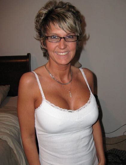 67,0% raven blonde mature avec un jeune. Femme mure coquine cherche jeune homme sur Toulouse