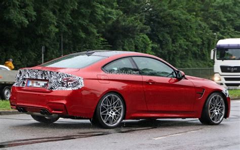 As you saw in the other thread, the bmw m4 cs was caught uncovered during a commercial shoot featuring bmw driver augusto farfus. Стандартная версия BMW M4 LCI CS Special Edition 2018 сфотографирована на тестах | Авто-портал