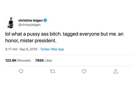 Het model trollde verschillende mensen op social media, en. Chrissy Teigen's Best Ever Funny Tweets In Honour Of Her ...