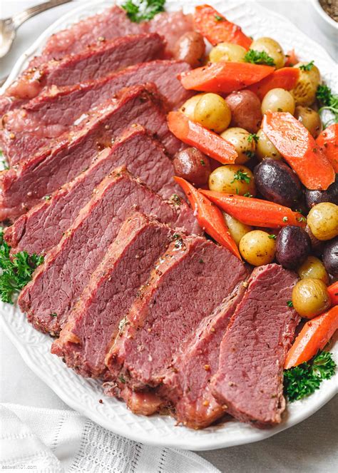 Hi, i was wondering how long i should cook this recipe in the instant pot? Honey Garlic Slow Cooker Corned Beef Recipe - Crockpot ...