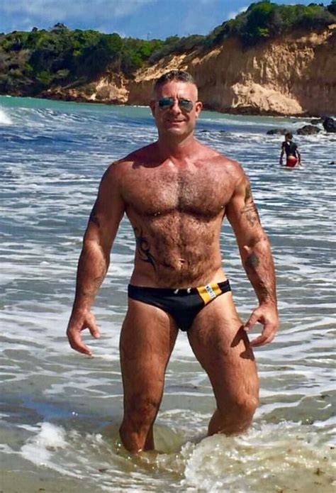 Mostly just big bears, muscle chubs/bears & daddies that i find interesting in one way or another. Pin on DILFS