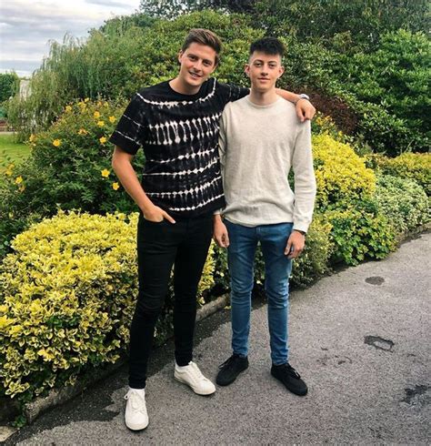 Alex george will be working with us as we do everything in our power to improve people's mental wellbeing.' taking to his instagram to announce the news, dr. Dr Alex George 'holding on by a thread' as he's trolled ...