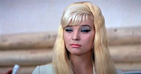 Последнее интервью прессе серафима холина дала в 2013 году. Фильм «Бриллиантовая рука» (1968) - сюжет, актеры и роли ...