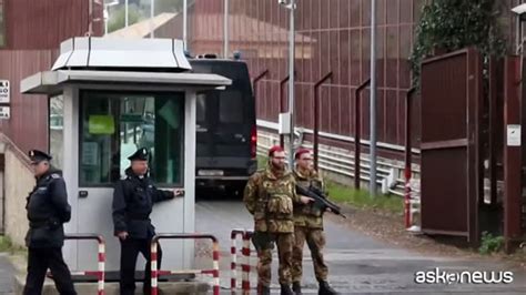 Continua il processo sull'omicidio di mario cerciello rega, il carabiniere accoltellato a roma da due turisti americani. Al via il processo per l'omicidio del carabiniere ...