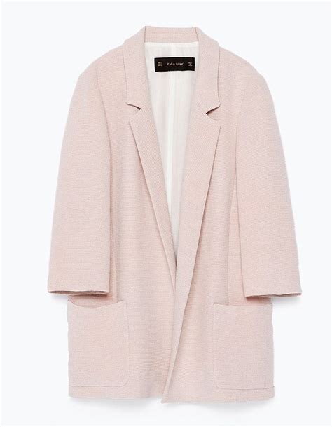 Tous les renseignements qu'il vous faut pour votre achat d'une robe. Blazer rose pâle Zara | Blazer rose, Veste rose, Zara