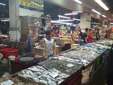 A large number of malays travel from all the way from singapore to johor bahru's pasar borong pandan for filling their kitty with fabulous low price possessions. Special Love, Joy & Passion!: Wet Market at Pandan City in JB