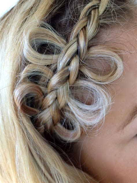 Braided bow | hair tutorial. BOW BRAID! (With images) | Bow braid, Hair designs, Hair ...