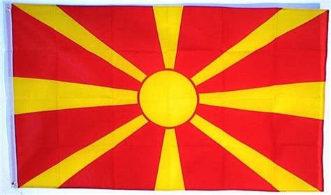 De streek strekte zich uit over noord griekenland. Vlag van Macedonië (Noord) | Landen vlaggen van Europa van ...