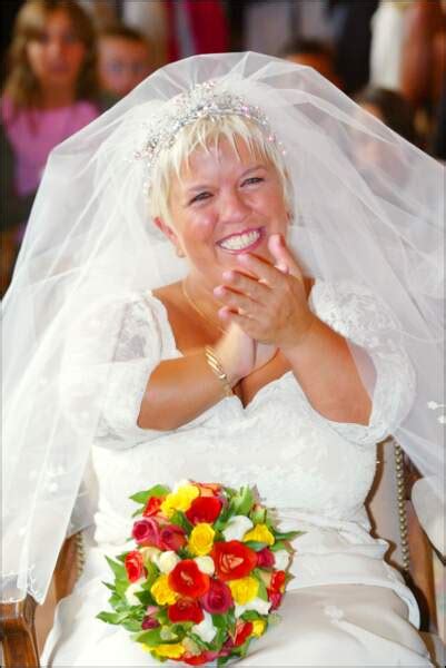 She won 12 000 € after incorrectly answering his 18 000 € question. PHOTOS - Mariage de Mimie Mathy et Benoist Gérard à ...