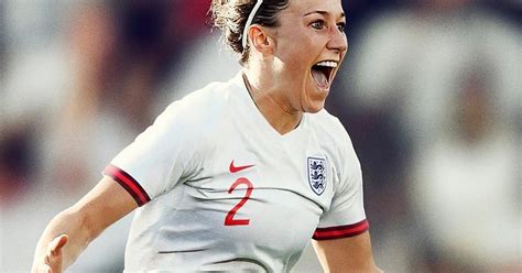 The 2020 uefa european football championship, commonly referred to as uefa euro 2020 or simply euro 2020, is scheduled to be the 16th uefa european championship, the quadrennial international men's football championship of europe organised by uefa. England Frauenfußball-WM 2019 Heimtrikot veröffentlicht - Nur Fussball
