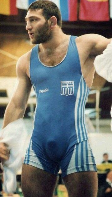 Jun 13, 2021 · después de varios meses de haber abandonado wwe y de haber pactado varias funciones ya como independiente, el luchador andrade el ídolo tuvo su primera lucha en el sector. Pin en bulges ciclismo
