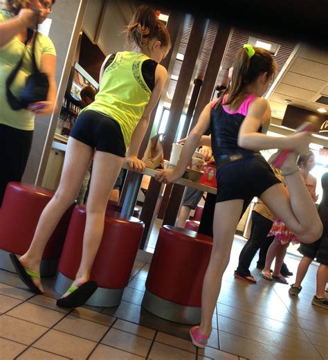 Everything from bikinis to spandex, leggings and yoga pants is featured on our site of over 1,000,000 pictures and 20,000 videos. School Creepshots #15 (60 Pics) - CreepShots