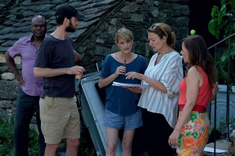 Laure calamy, benjamin lavernhe, olivia côte and others. Photo du film Antoinette dans les Cévennes - Photo 17 sur ...