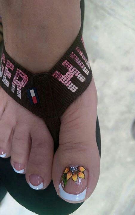 Uñas ya que al tenerlas en los pies se pueden salir con facilidad. Pintados De Uñas De Pies Bonitos 2019 - unas decoradas