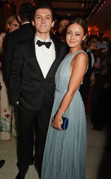 Even though tom holland is very private when it comes to his personal life, he seemingly has been dating nadia parkes. Is the new 'Spiderman' Tom Holland Dating someone? Know ...