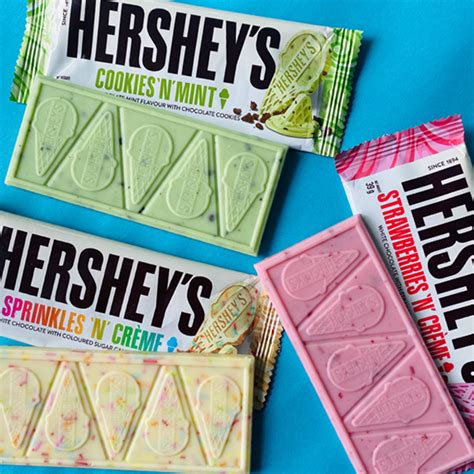 Holiday sugar cookies with a mint hershey's kiss on top. Hershey's Cookies 'N' Creme Introduces New Flavors ...