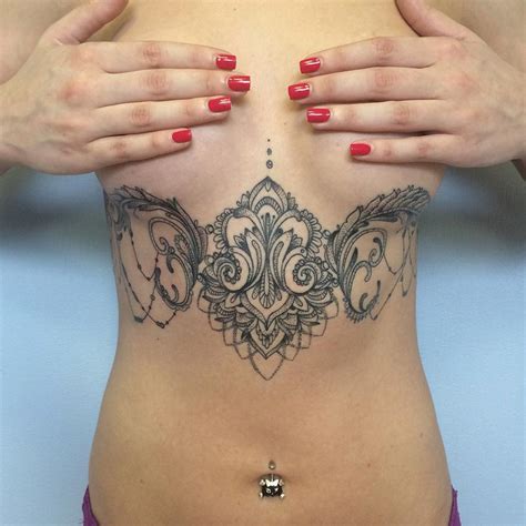 Basic, lavish and with a positive female appeal. Girl Stomach Tattoo | Best Tattoo Ideas Gallery