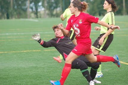 Ana capeta is a portuguese footballer who plays as a striker in the eredivisie for psv and has appeared for the portugal women's national te. Casa das primas, Blogue do Alentejo: Janeiro 2013