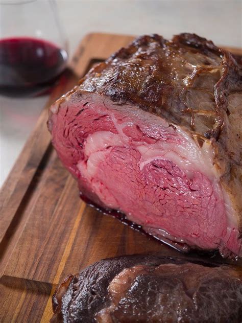 Growing collection of tested instant pot beef recipes, pressure cooker beef recipes and electric pressure cooker beef recipes. Sous Vide Boneless Ribeye Roast - want a big roast for a ...