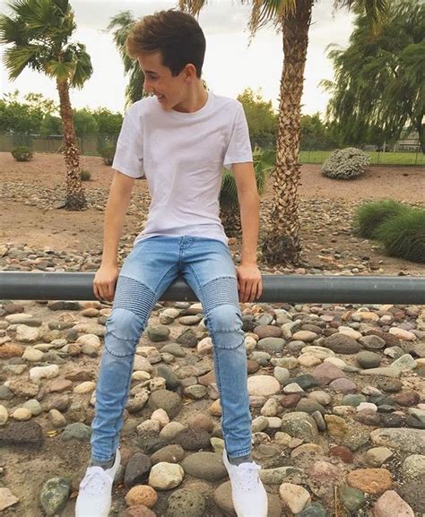 Asian amateur show both holes wide open. Pin on // Hotties