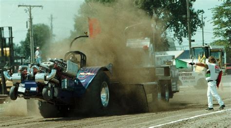 I was blown away by how good that movie was! Tractors pull big load in specialized segment - The Blade