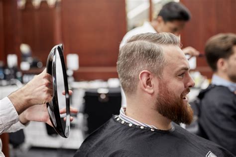 You can even properly define your neckline and shape it up however you please. Barber Shop NYC| Best Barbers Near Midtown NYC Best ...