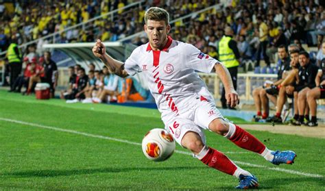 Born 5 july 1992) is a spanish professional footballer who plays as a left back for villarreal cf. Alberto Moreno, la principal novedad de la lista de Del ...