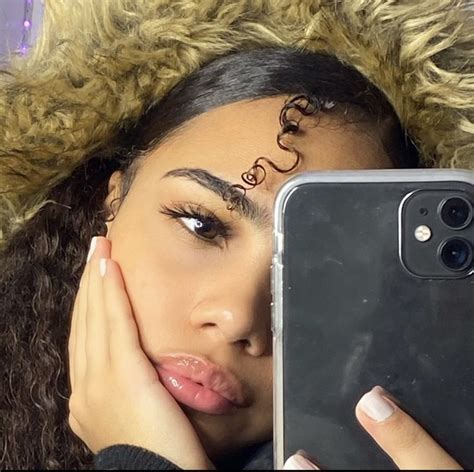 Curly girls may find it a bit more challenging, as they have to go for the cut that works well with the way their curls fall. Pin by DTN on Girls in 2020 | Light skin girls, Curly girl ...