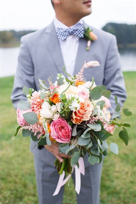 Check spelling or type a new query. Loose, flowy, coral and peach bouquet by Katie Nesbitt ...