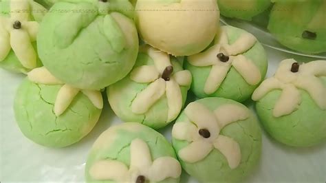 Maybe you would like to learn more about one of these? Biskut Bangkit Susu. ( Renyah & Cair Di mulut) - YouTube