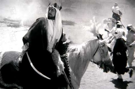 Lawrence's mission to aid the arab tribes in their revolt against the ottoman empire during the first world war. Photo du film Lawrence d'Arabie - Photo 20 sur 20 - AlloCiné