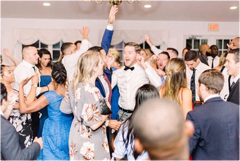 Here's everything you need to know about wedding guest list etiquette for your big day. Wedding Guest Etiquette | Wedding Advice | MD Wedding ...