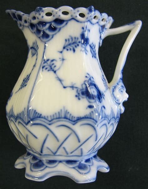 The yandex blue china has some of the best features that you can come across the various platforms out there. Royal Copenhagen Blue Fluted Full Lace Creamer | Royal ...