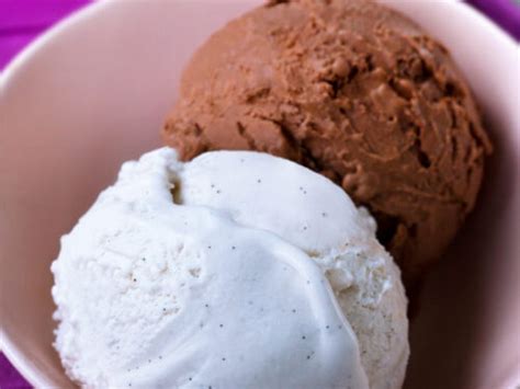 This keto ice cream is almost pure fat with a delicious nutty caramel flavor that will keep you coming back for more. Low Fat Ice Cream Recipe Without Eggs - Whipped Milk Ice Cream No Machine / The best ice cream ...