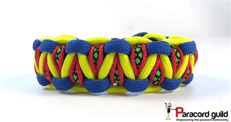 Join the paracord community, improve your skills and get new ideas on what to make out of paracord. Stitched Solomon's dragon paracord bracelet - Paracord guild