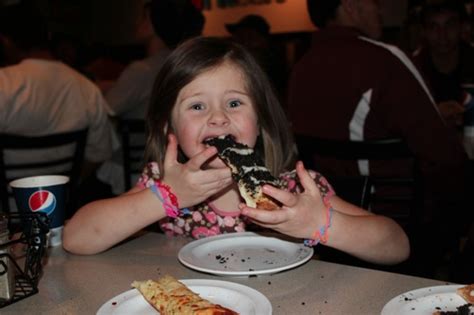 The happiness she gives you is like no other! 4 Minutes and Buffets. | The Hungry Runner Girl