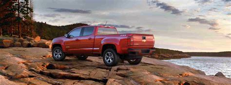 Take advantage of massive discounts and special incentives. Chevrolet Colorado double cabin design and specification