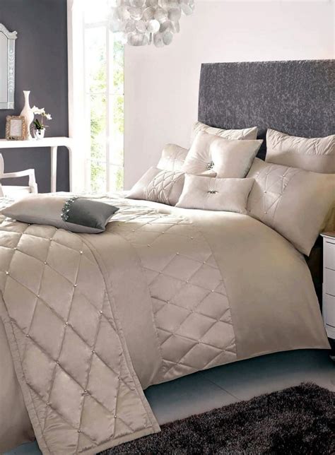 Kylie ann minogue ao, obe (/mɪˈnoʊɡ/; Luxury Bedding Kylie Minogue - satin, sequins and elegant ...