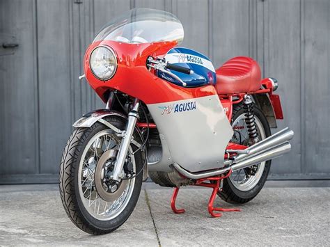 Latest new, used and classic mv agusta motorcycles offered in listings in the australia. 1968 MV Agusta 861 Magni | Classic Driver Market | Mv ...