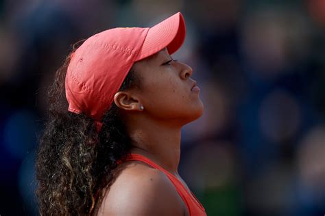 Cover look tennis champion naomi osaka wears a louis vuitton dress.photographed by annie leibovitz, vogue, january 2021. Naomi Osaka Leads the Way as Tennis Joins Other Major ...