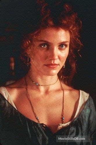 I can't point to any specific reasons i don't. Gangs Of New York - Publicity still of Cameron Diaz (With ...